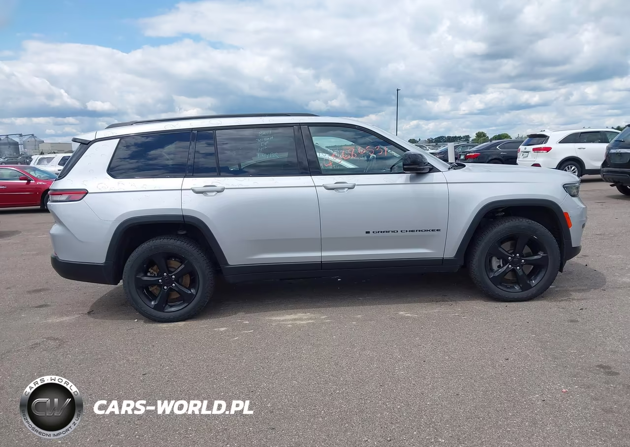 2023 Jeep Grand Cherokee L Altitude 4X4 VIN:1C4RJKAG1P8799939 - 13