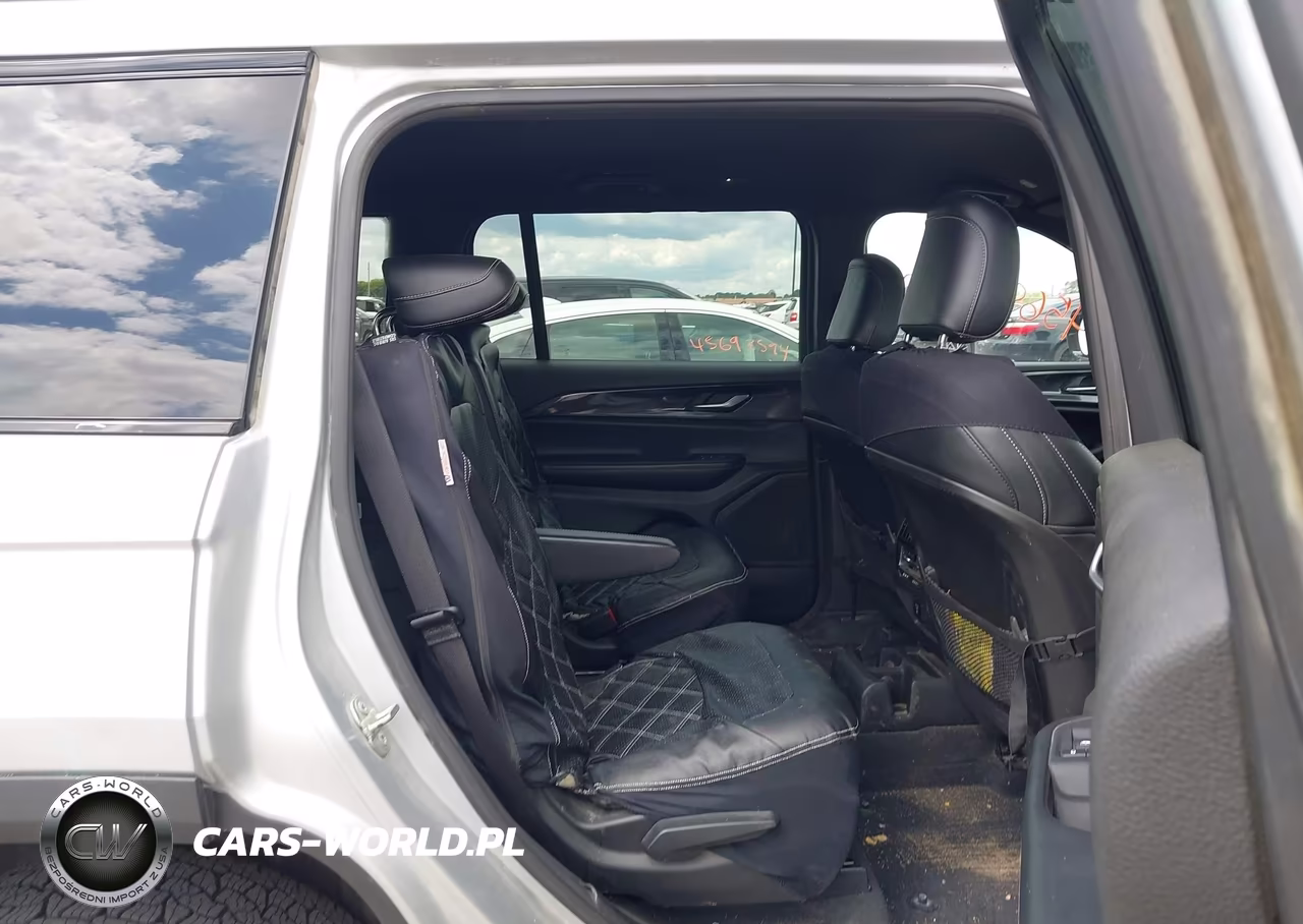 2023 Jeep Grand Cherokee L Altitude 4X4 VIN:1C4RJKAG1P8799939 - 8
