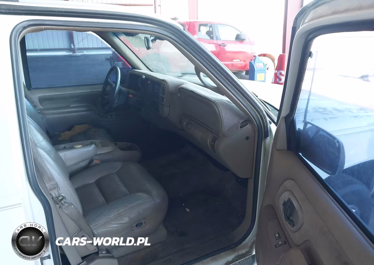 1998 Chevrolet Tahoe Ls VIN:1GNEK13R4WJ316754 - 5