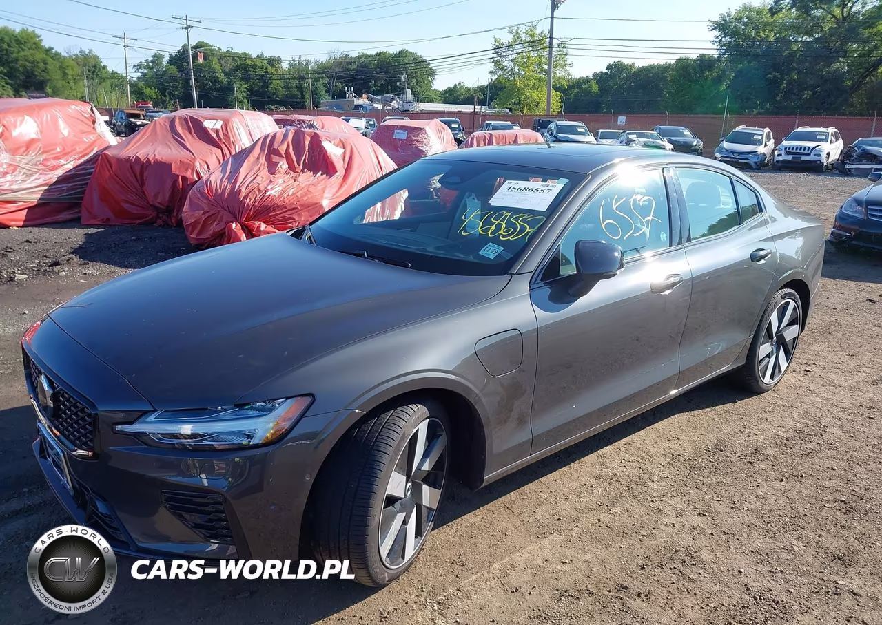 2024 Volvo S60 Recharge Plug-In Hybrid T8 Plus Dark Theme VIN:7JRH60FLXRG314814 - 12