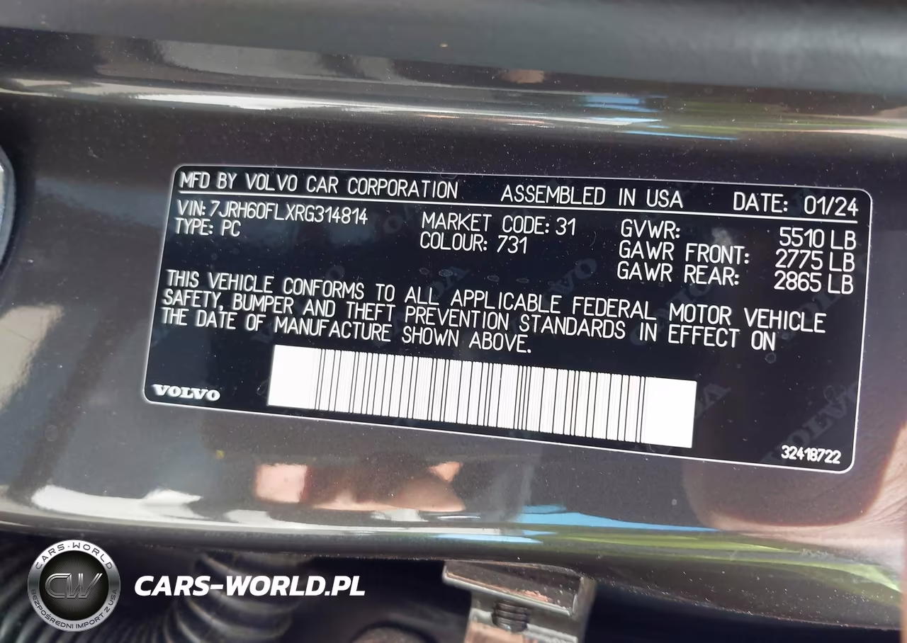 2024 Volvo S60 Recharge Plug-In Hybrid T8 Plus Dark Theme VIN:7JRH60FLXRG314814 - 9