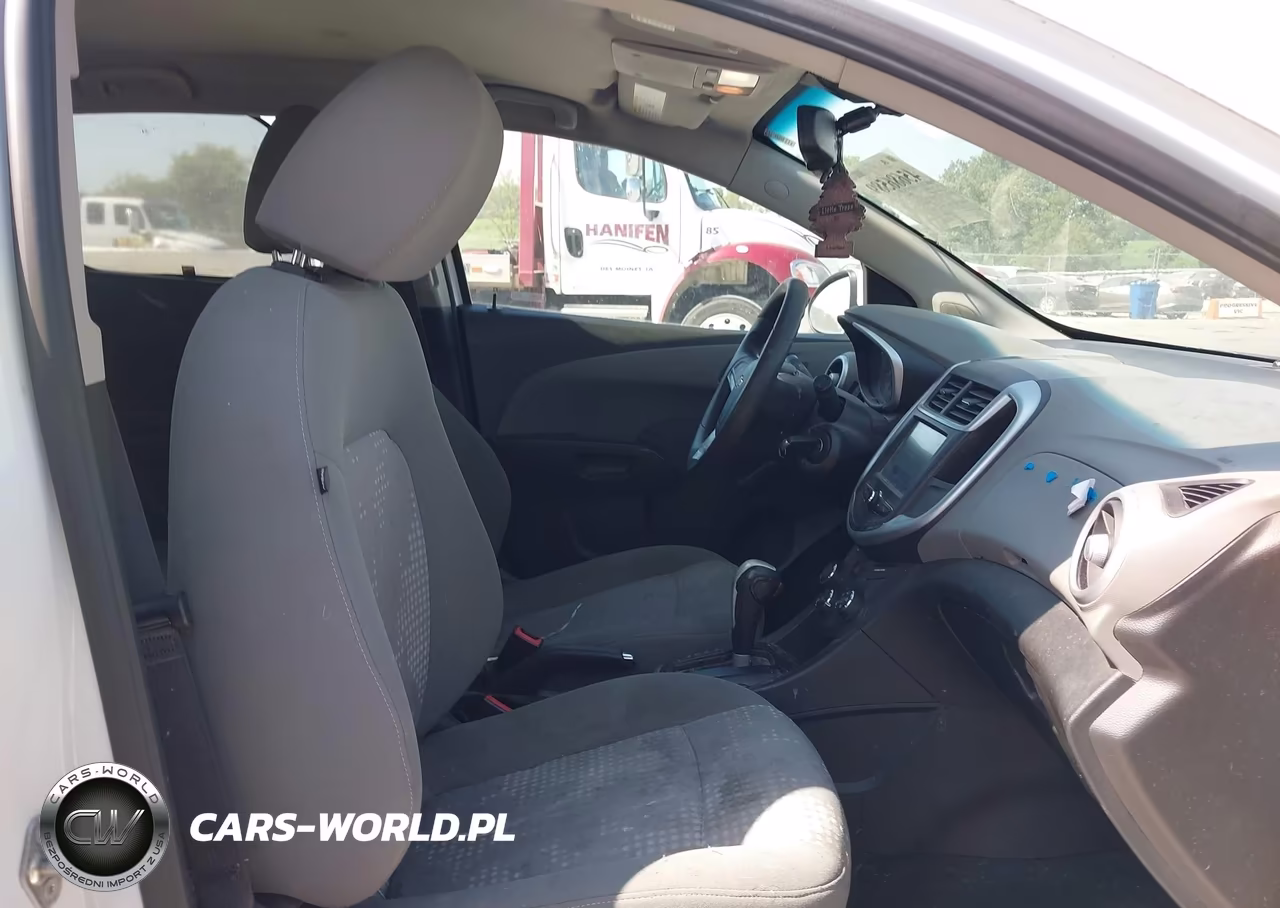2017 Chevrolet Sonic Lt Auto VIN:1G1JG6SH9H4150241 - 5