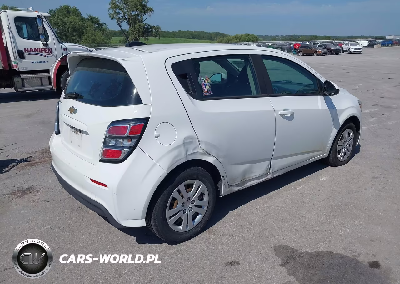 2017 Chevrolet Sonic Lt Auto VIN:1G1JG6SH9H4150241 - 6