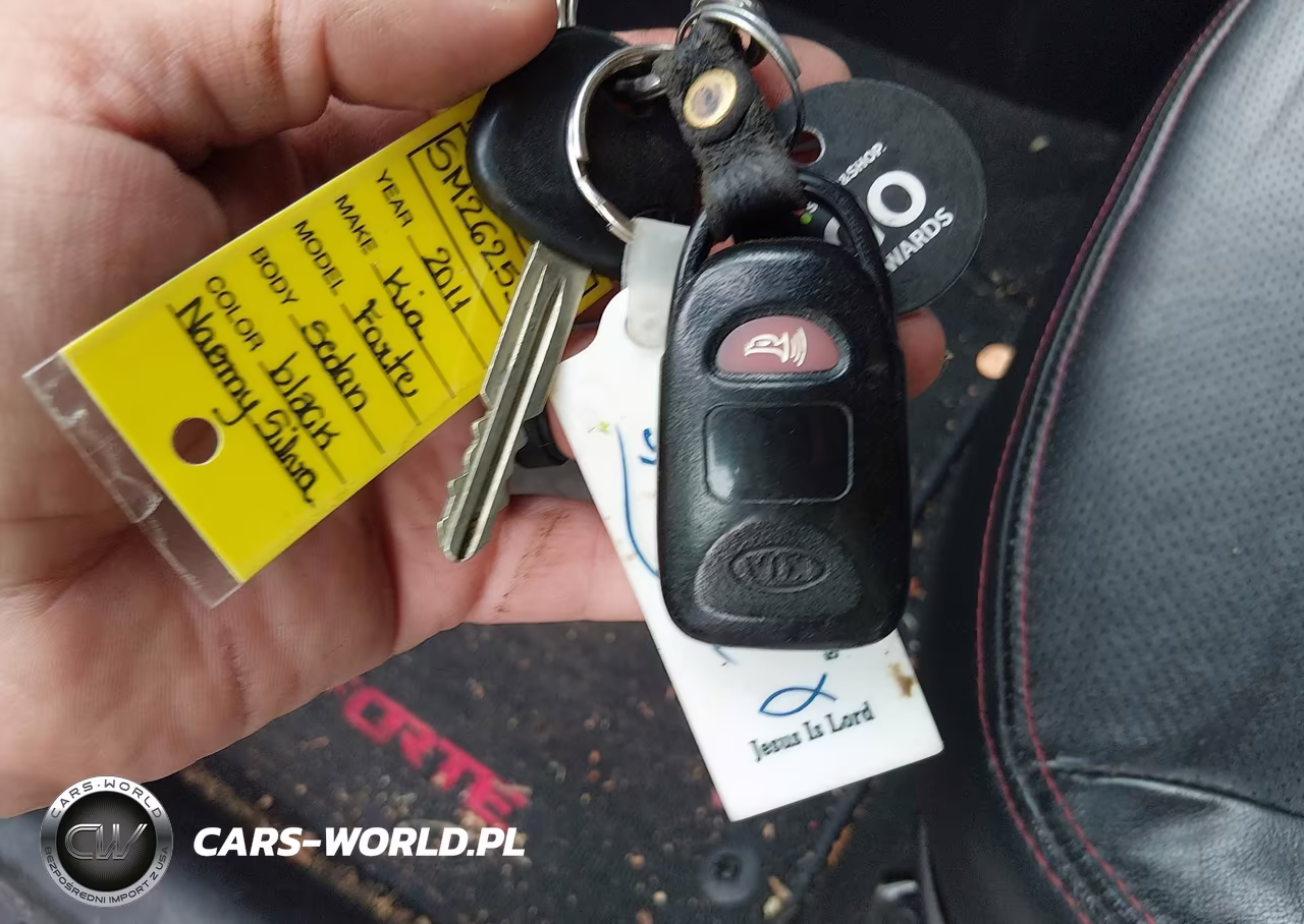 2011 Kia Forte Sx VIN:KNAFW4A30B5377309 - 11