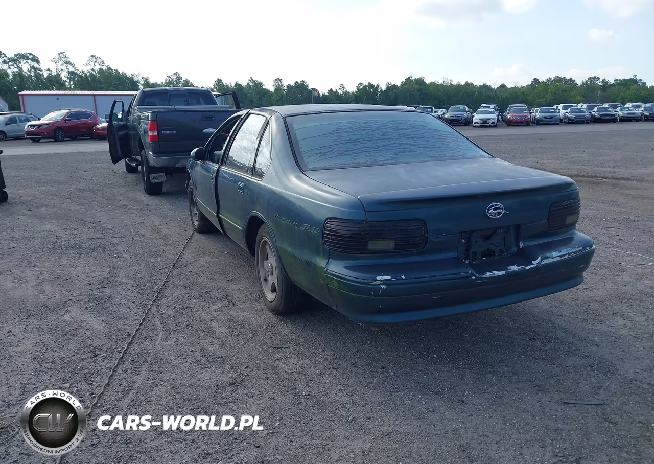 1996 Chevrolet Caprice - Impala Classic Ss VIN:1G1BL52P3TR104286 - 3