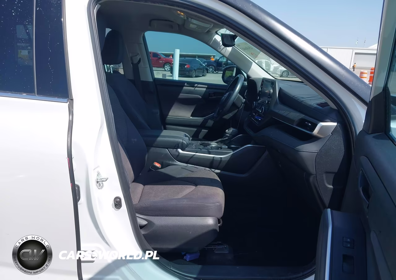 2022 Toyota Highlander Le VIN:5TDZZRAH1NS539558 - 5