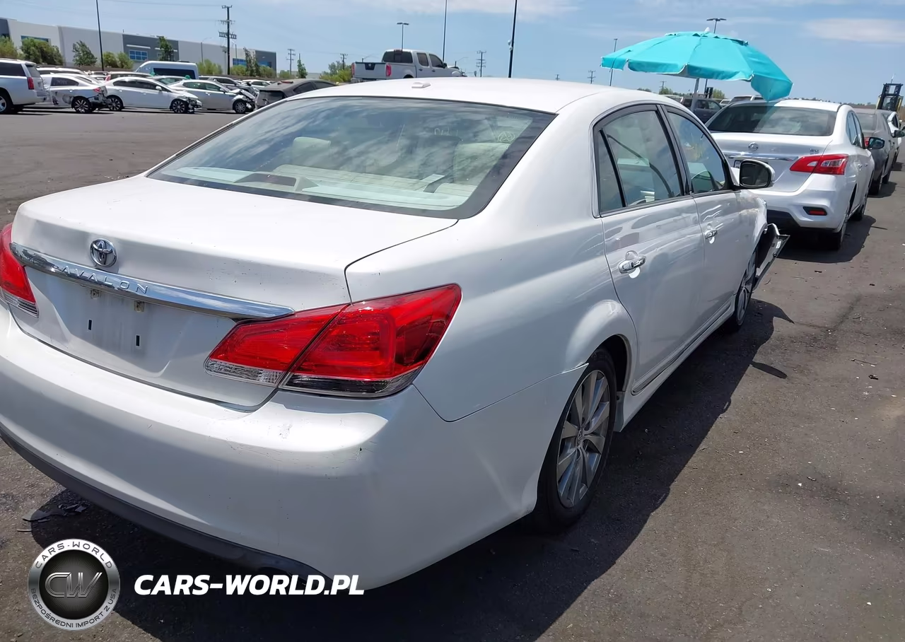 2011 Toyota Avalon Limited VIN:4T1BK3DB5BU433398 - 4