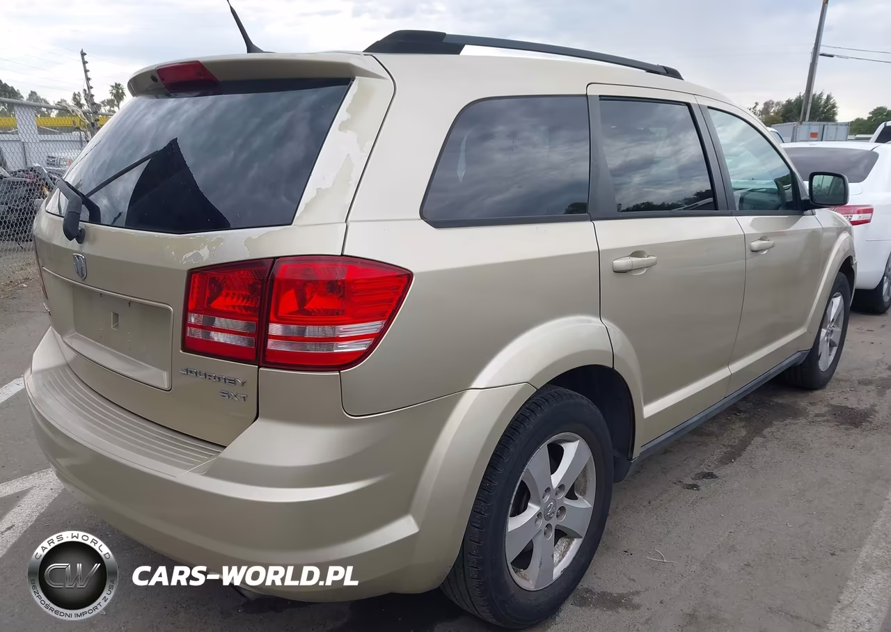 2010 Dodge Journey Sxt VIN:3D4PG5FV8AT195315 - 4