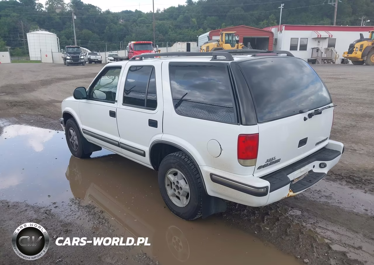 1998 Chevrolet Blazer Ls VIN:1GNDT13W1W2119288 - 3