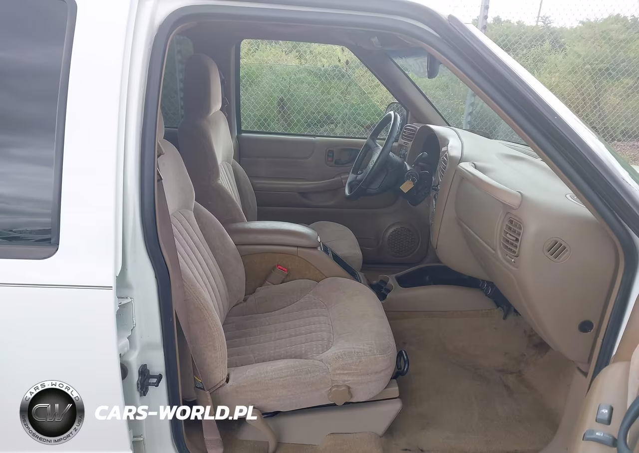 1998 Chevrolet Blazer Ls VIN:1GNDT13W1W2119288 - 5