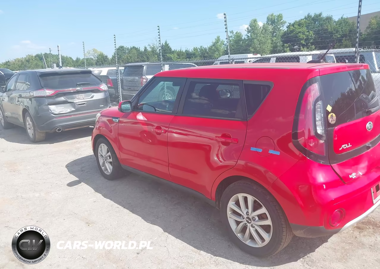 2018 Kia Soul + VIN:KNDJP3A52J7551342 - 14
