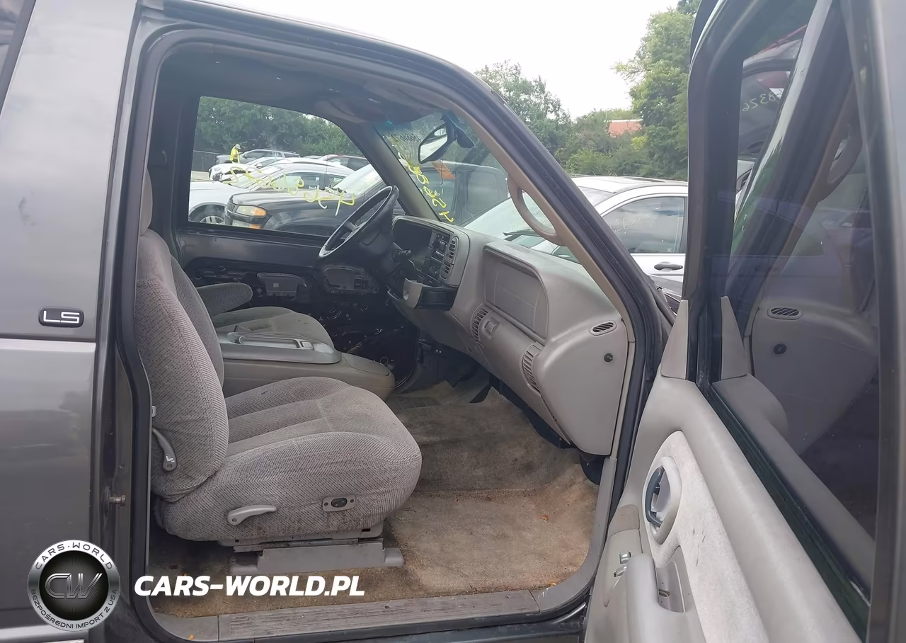 1999 Chevrolet Tahoe VIN:3GNEK18R5XG150692 - 5