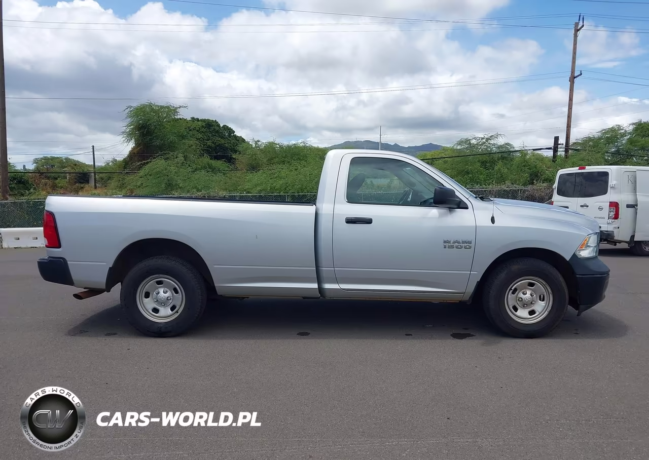 2018 Ram 1500 Tradesman 4X2 8' Box VIN:3C6JR6DG2JG323586 - 13
