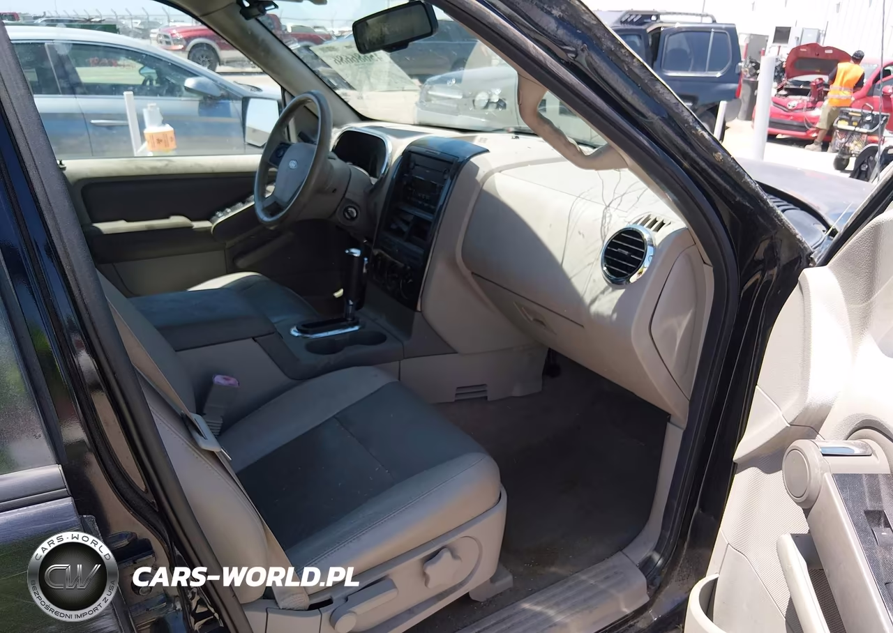 2007 Ford Explorer Xlt VIN:1FMEU63E07UA92939 - 5