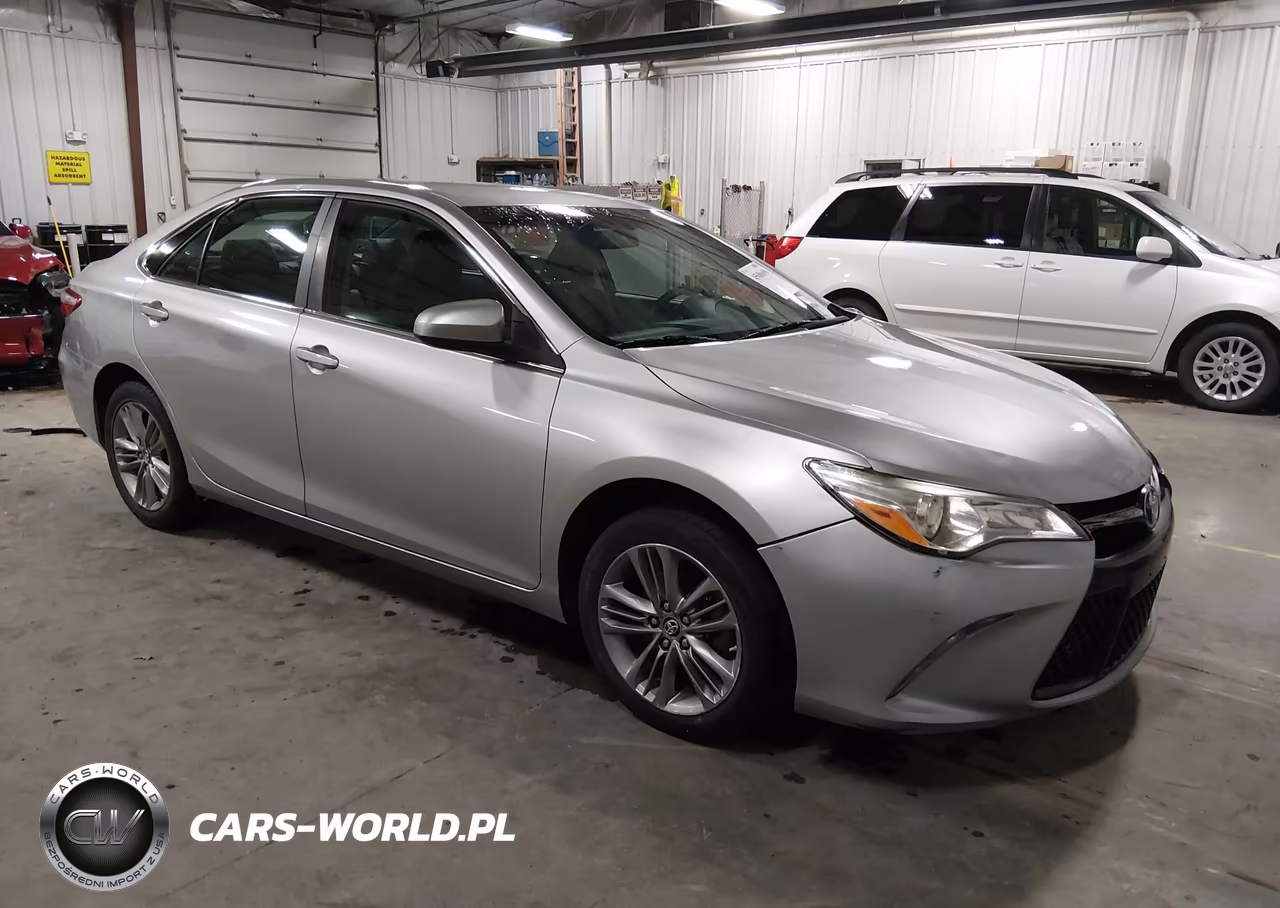 2016 Toyota Camry Se – zdjęcie 1 z 17