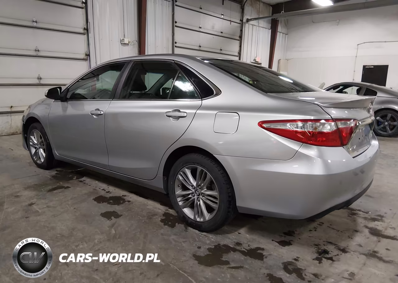 2016 Toyota Camry Se VIN:4T1BF1FK0GU201756 - 3