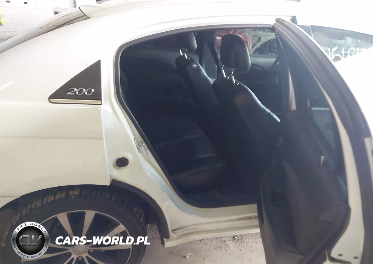 2014 Chrysler 200 Limited VIN:1C3CCBCG0EN151850 - 8