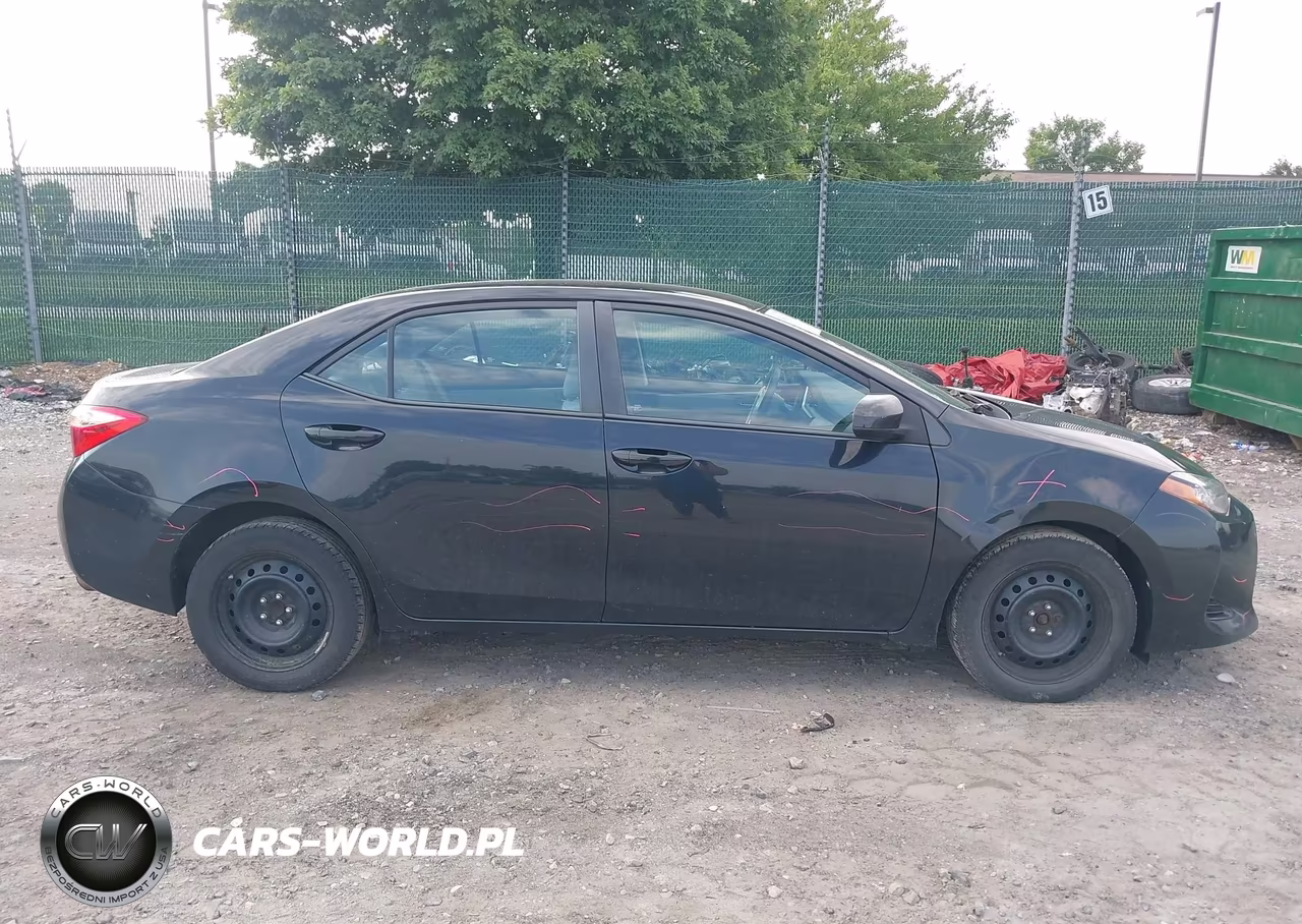 2017 Toyota Corolla Le VIN:2T1BURHE9HC787114 - 12
