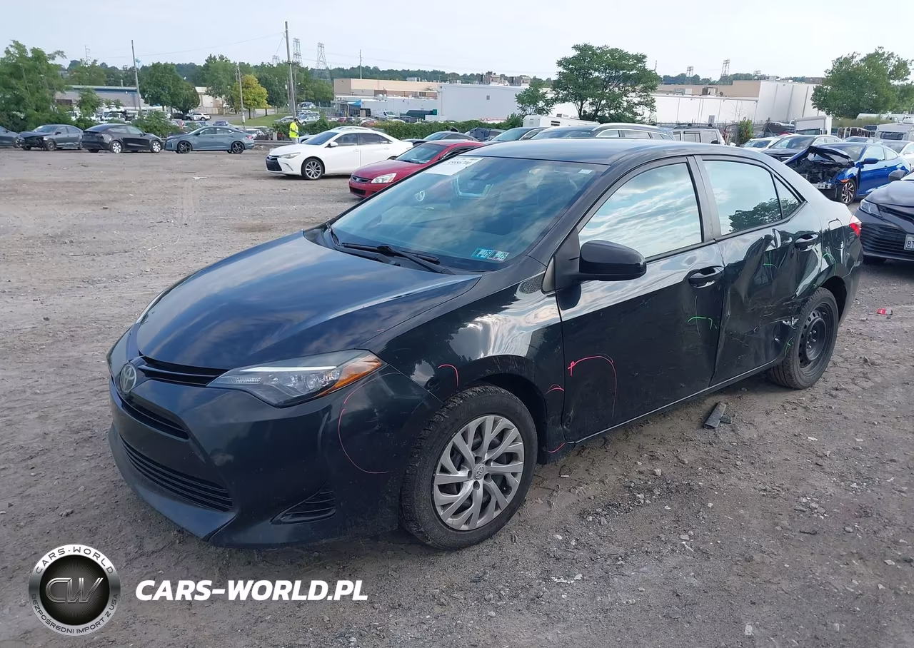 2017 Toyota Corolla Le VIN:2T1BURHE9HC787114 - 2