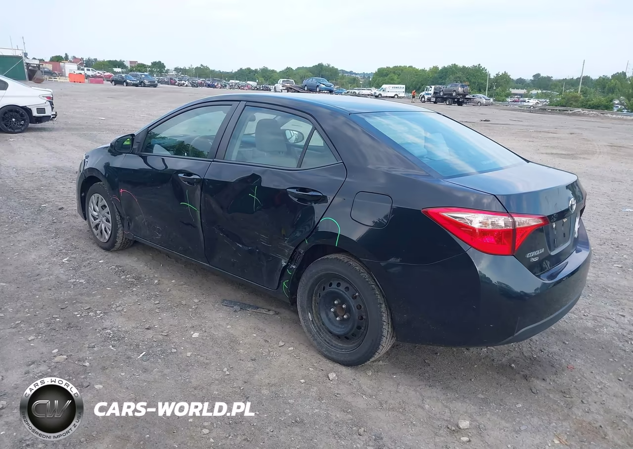 2017 Toyota Corolla Le VIN:2T1BURHE9HC787114 - 3