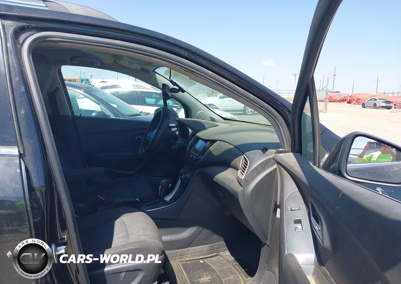 2017 Chevrolet Trax Lt VIN:3GNCJLSB2HL215881 - 5