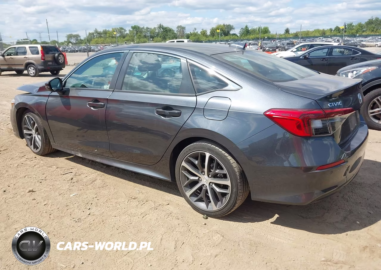 2024 Honda Civic Touring VIN:2HGFE1F97RH340098 - 3