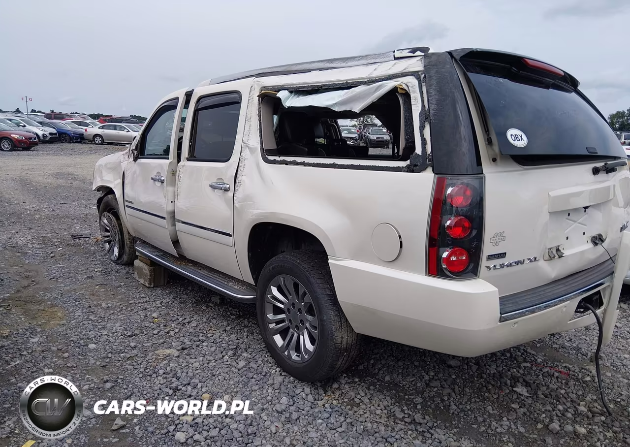 2011 GMC Yukon Xl 1500 Denali VIN:1GKS2MEF0BR380550 - 3