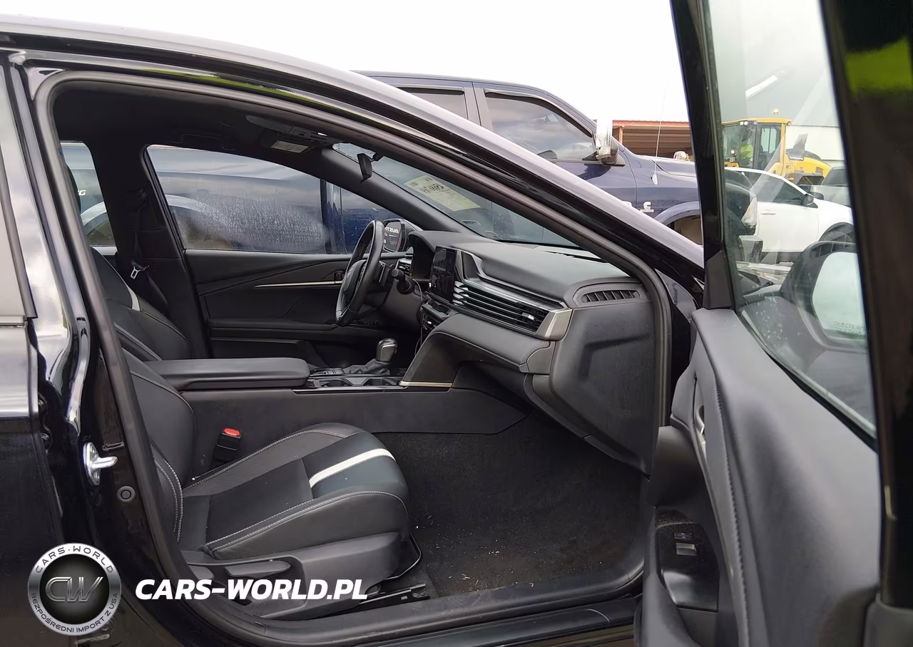 2025 Toyota Camry Se VIN:4T1DAACK1SU087531 - 5
