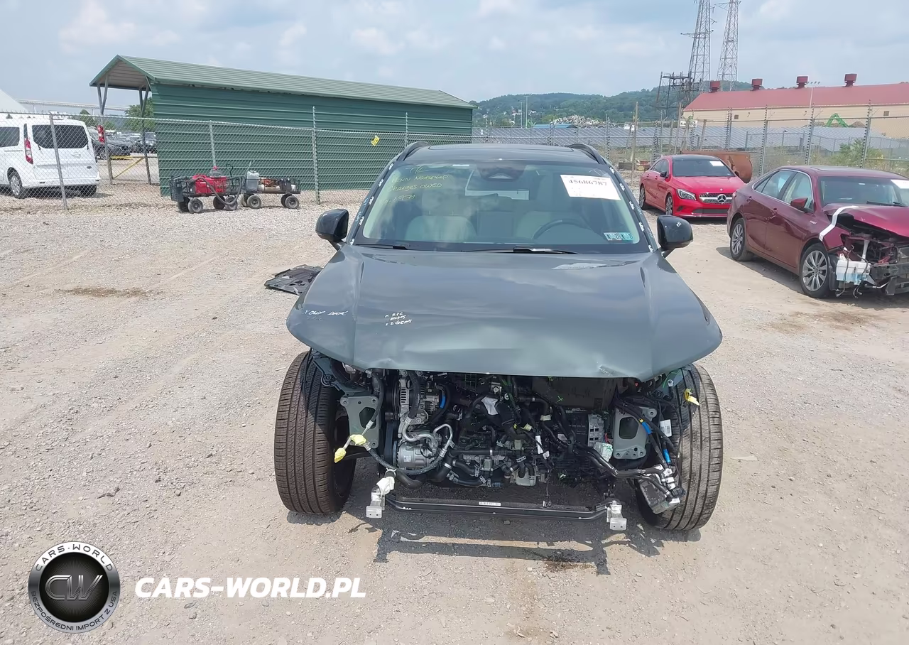 2026 Volvo Xc40 Plus, B5 Awd Gas (Mild Hybrid), Dark VIN:YV4L12UC4T2772243 - 13