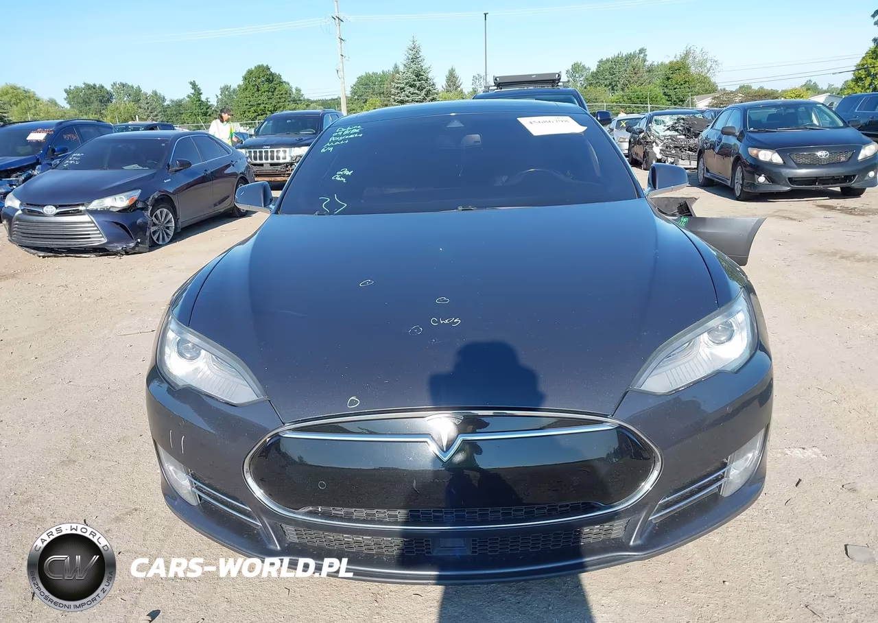 2015 Tesla Model S VIN:5YJSA1H24FF098185 - 13