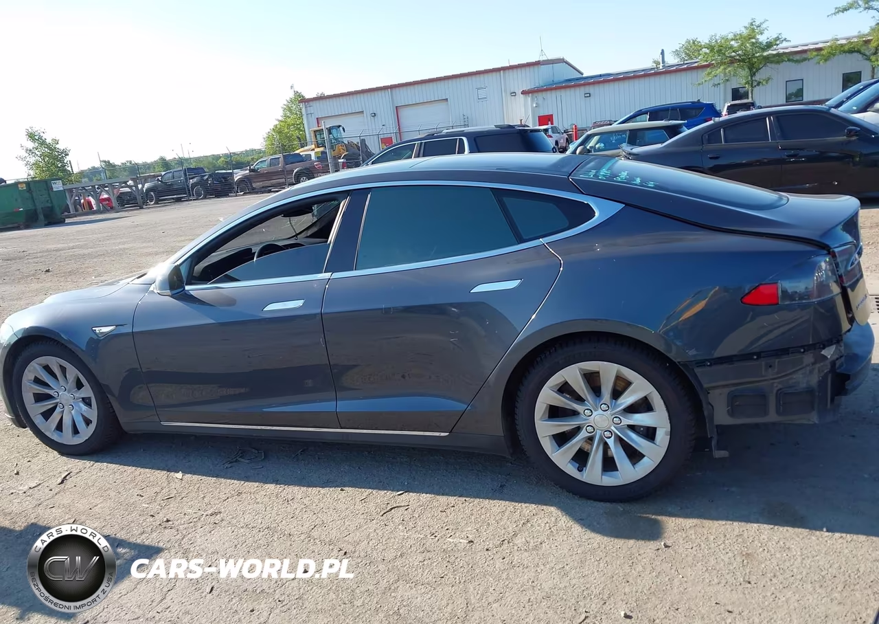 2015 Tesla Model S VIN:5YJSA1H24FF098185 - 15