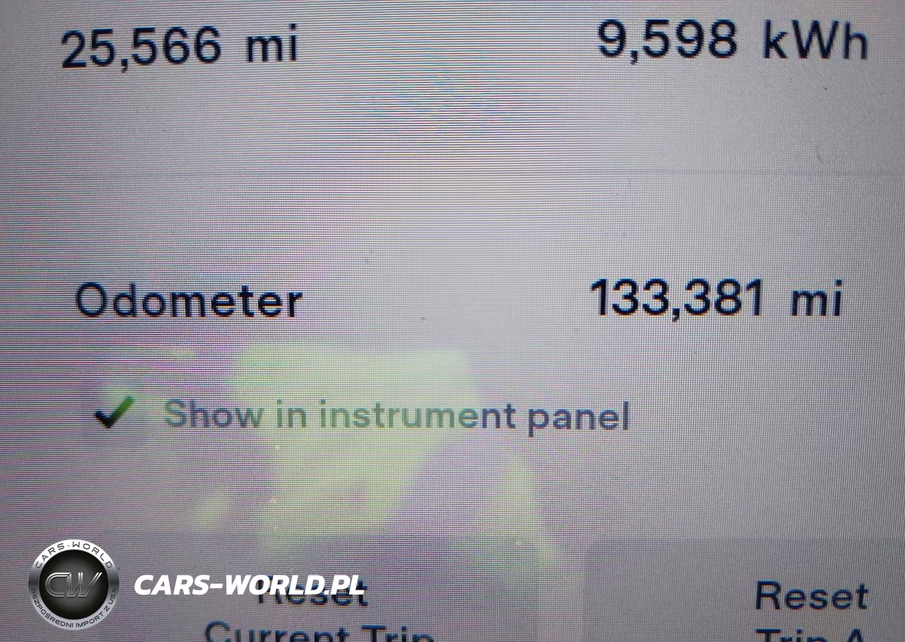2015 Tesla Model S VIN:5YJSA1H24FF098185 - 16