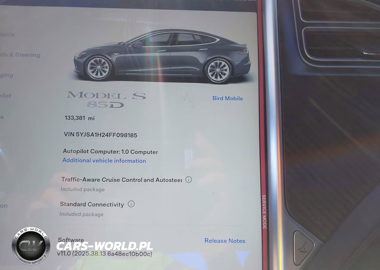 2015 Tesla Model S VIN:5YJSA1H24FF098185 - 19