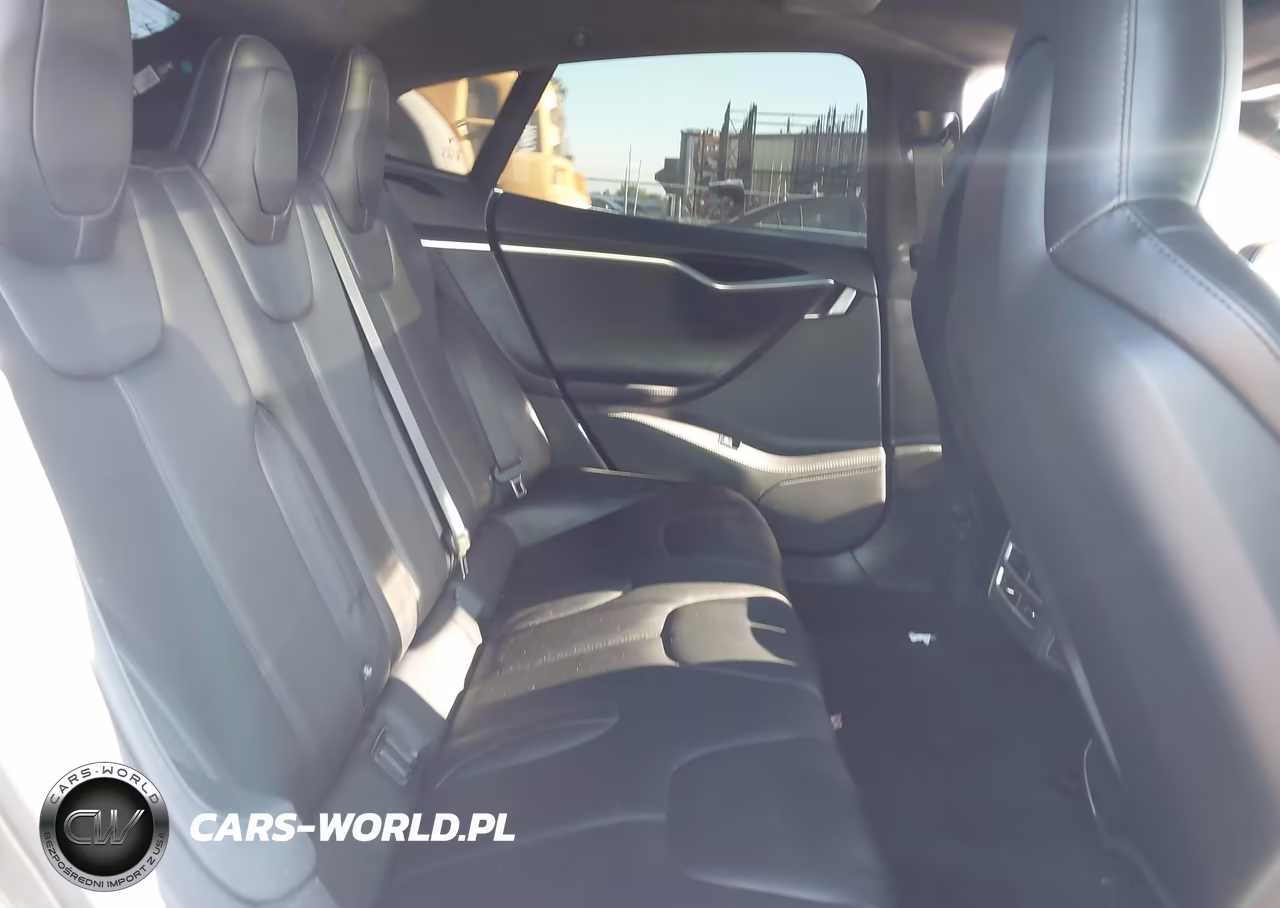 2015 Tesla Model S VIN:5YJSA1H24FF098185 - 8
