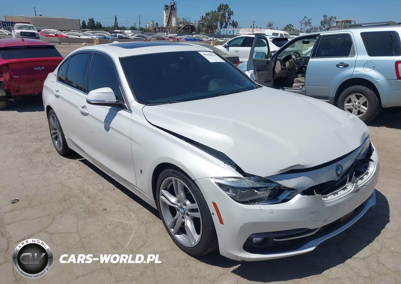 2017 BMW 330E Iperformance – zdjęcie 1 z 16