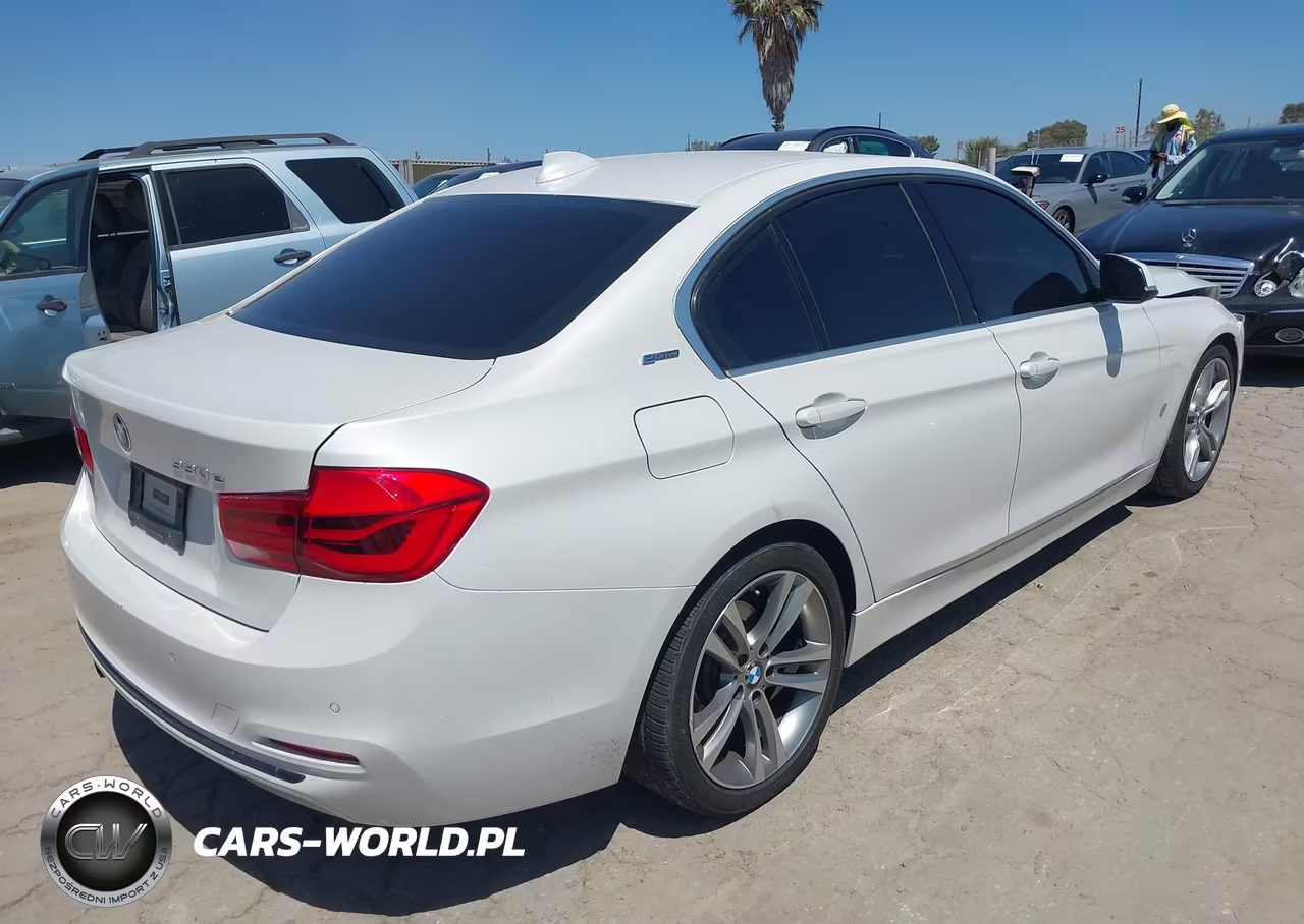 2017 BMW 330E Iperformance VIN:WBA8E1C30HA156283 - 4