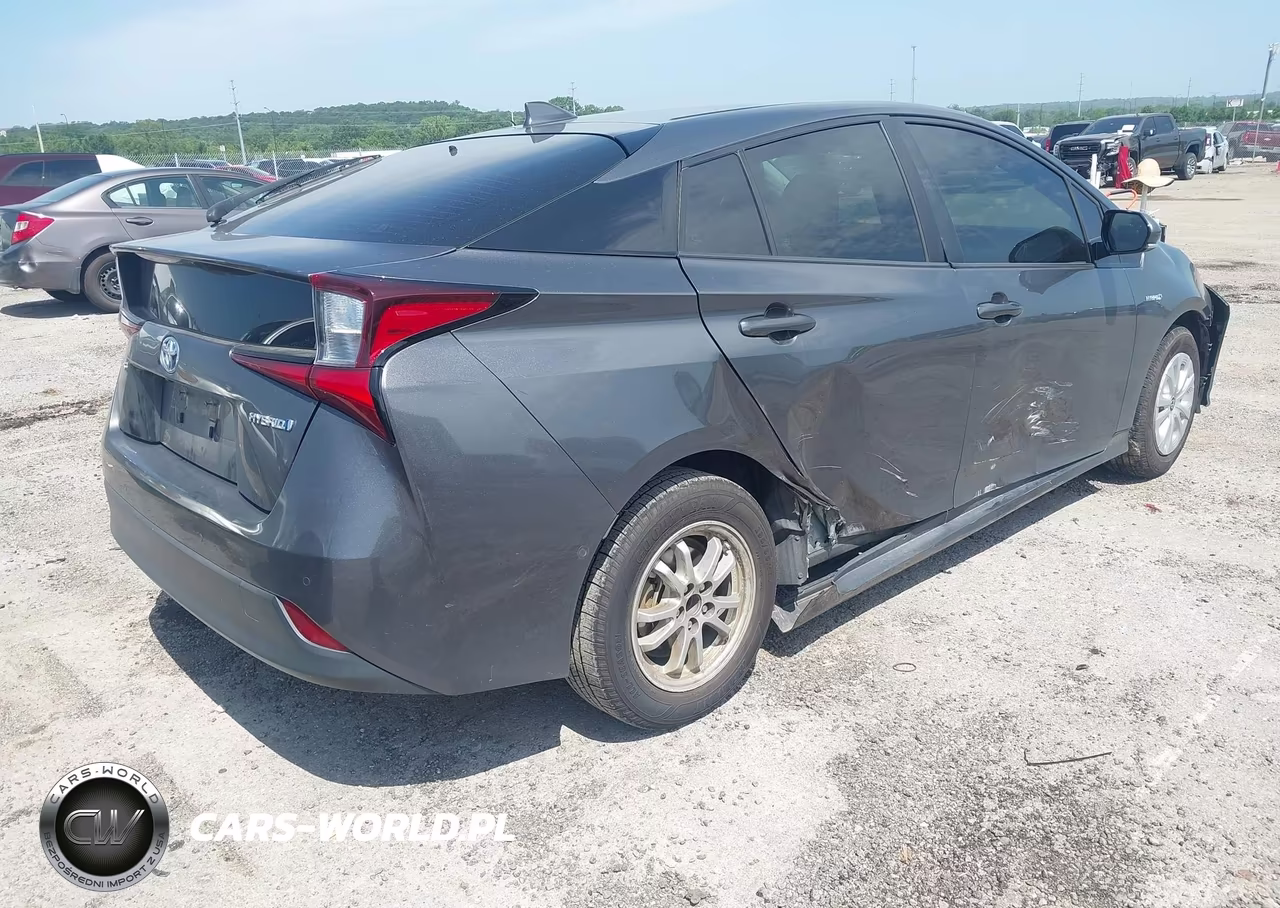 2019 Toyota Prius Le VIN:JTDKARFU6K3101632 - 4