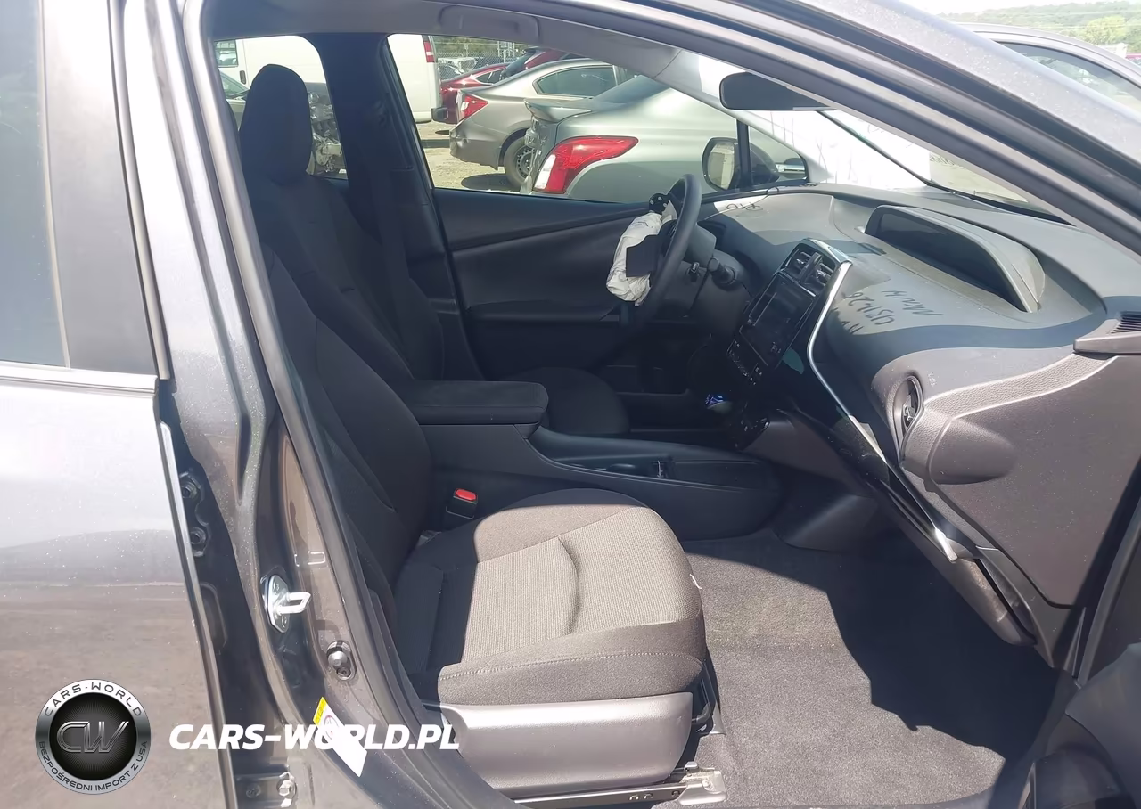 2019 Toyota Prius Le VIN:JTDKARFU6K3101632 - 5
