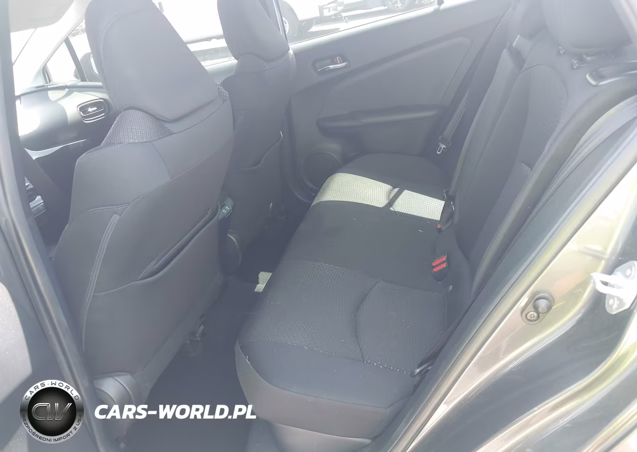 2019 Toyota Prius Le VIN:JTDKARFU6K3101632 - 8