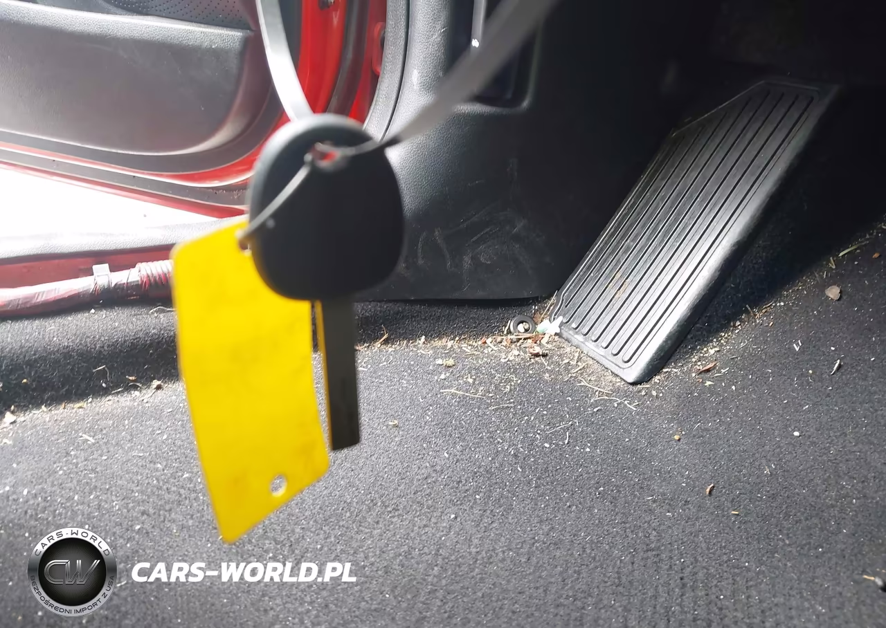 2019 Hyundai Veloster 2.0 VIN:KMHTG6AF3KU012844 - 11