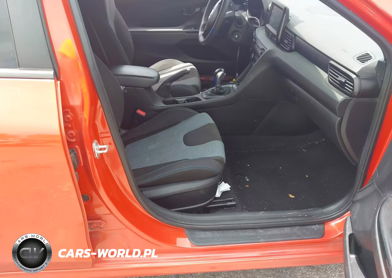 2019 Hyundai Veloster 2.0 VIN:KMHTG6AF3KU012844 - 5