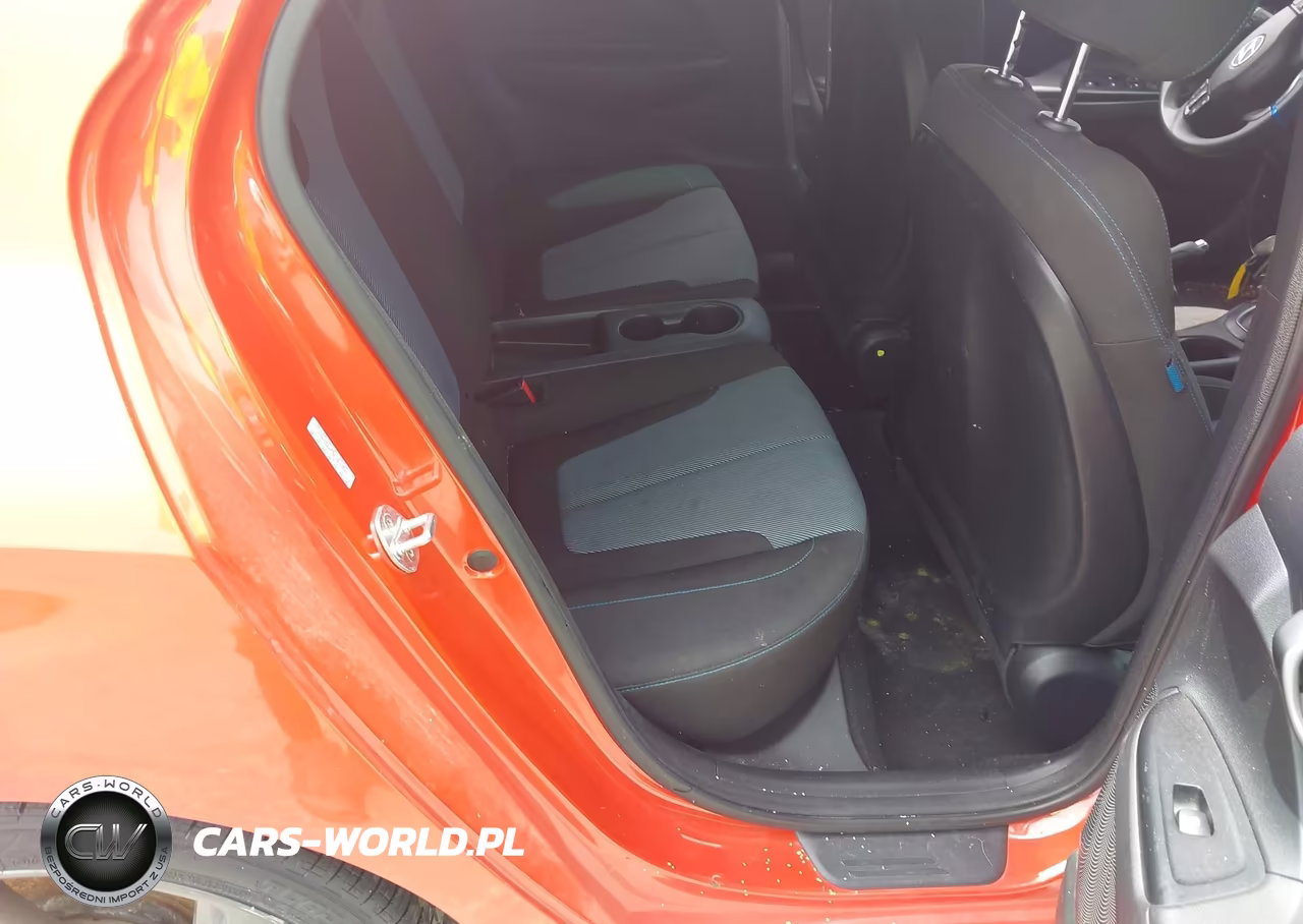 2019 Hyundai Veloster 2.0 VIN:KMHTG6AF3KU012844 - 8
