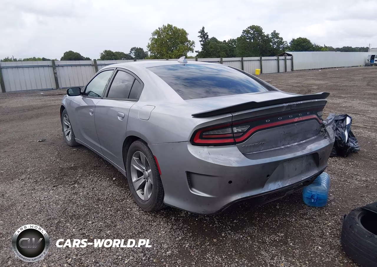 2018 Dodge Charger Sxt Plus Rwd VIN:2C3CDXHG2JH174293 - 3