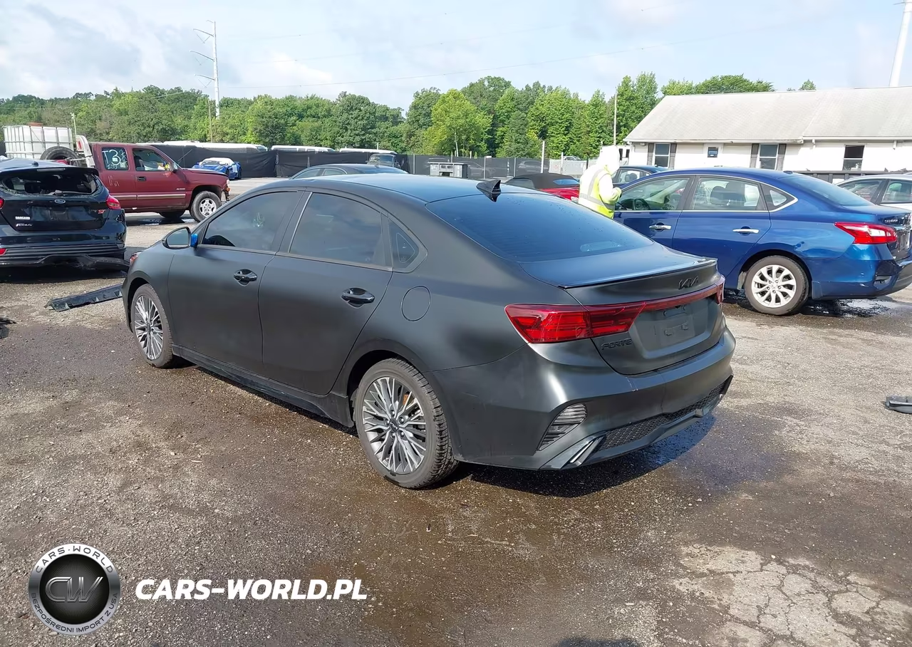 2023 Kia Forte Gt-Line VIN:3KPF54AD1PE607403 - 3