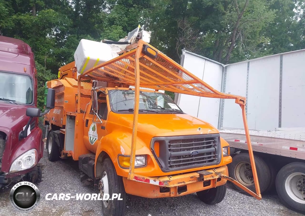2003 Ford F750 Super Duty