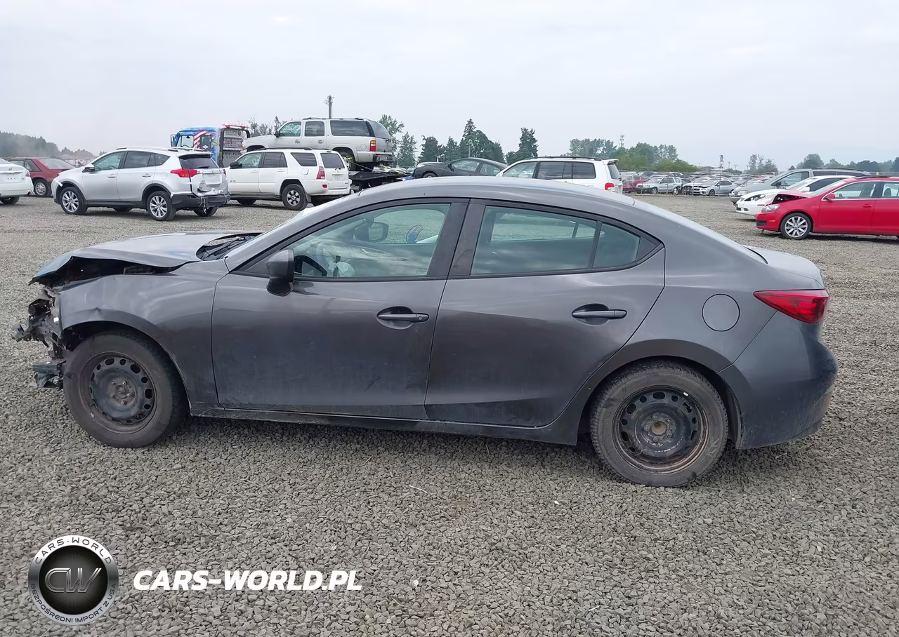 2018 Mazda Mazda3 Sport VIN:3MZBN1U70JM165789 - 14