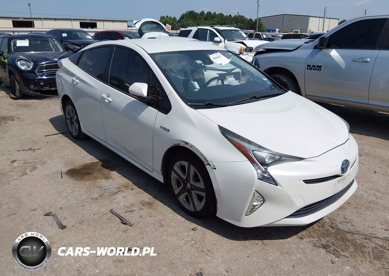 2016 Toyota Prius Three Touring