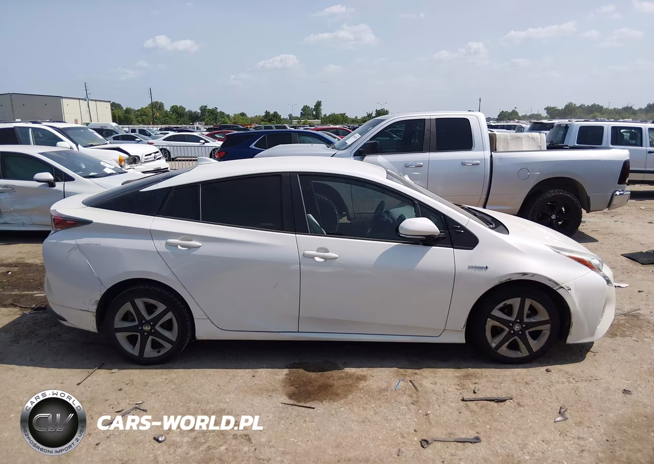 2016 Toyota Prius Three Touring VIN:JTDKARFU6G3017477 - 13
