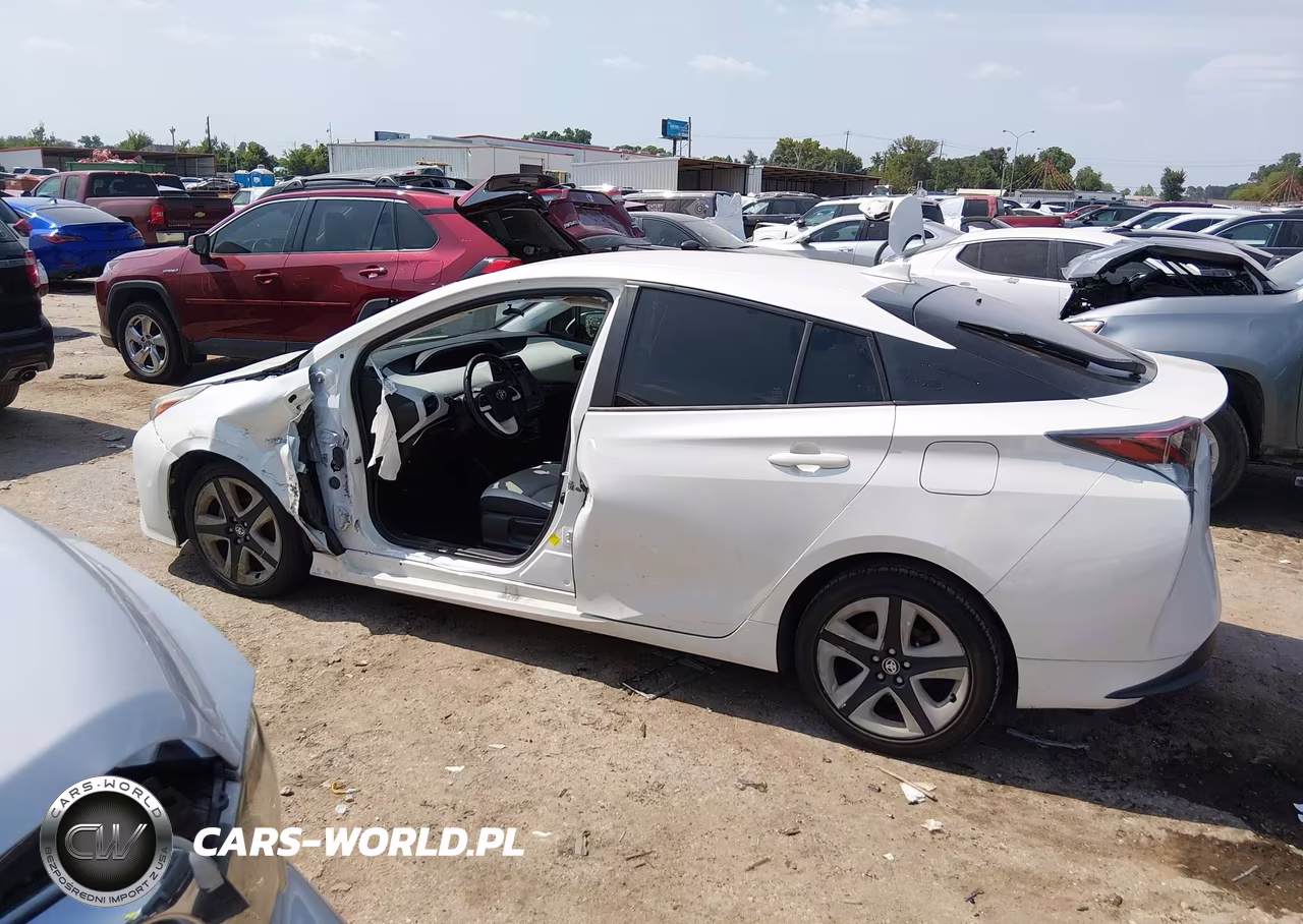2016 Toyota Prius Three Touring VIN:JTDKARFU6G3017477 - 14