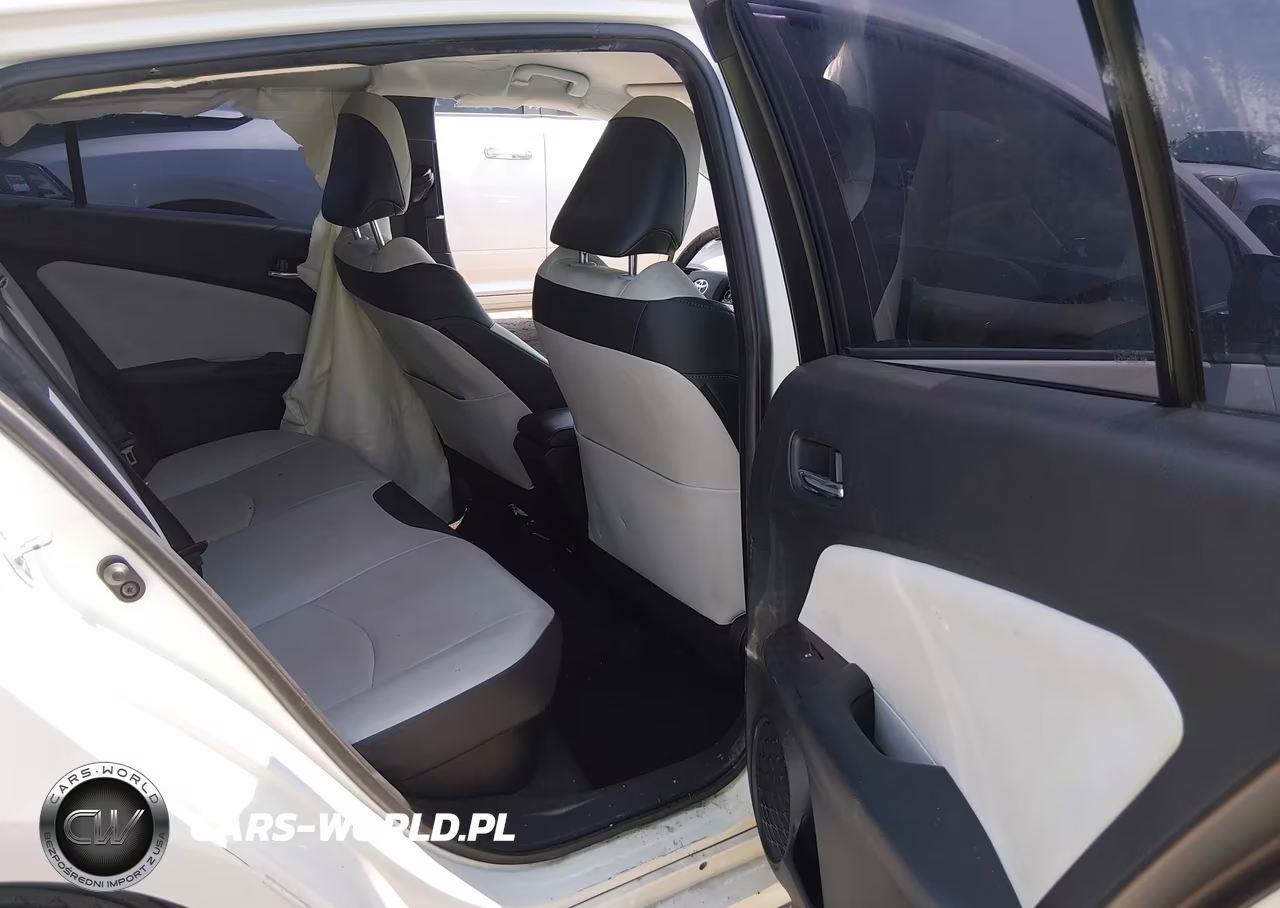 2016 Toyota Prius Three Touring VIN:JTDKARFU6G3017477 - 8